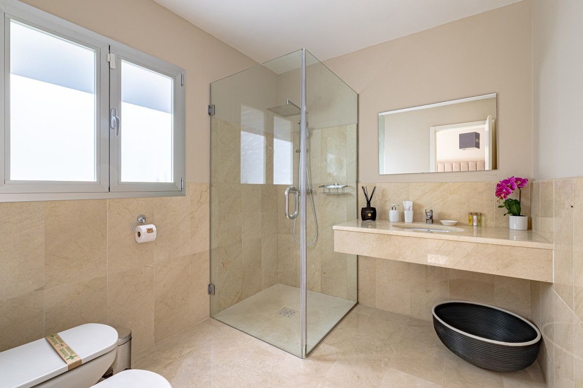 Villa en Marbella Este, El Rosario, Marbella East, 7/12