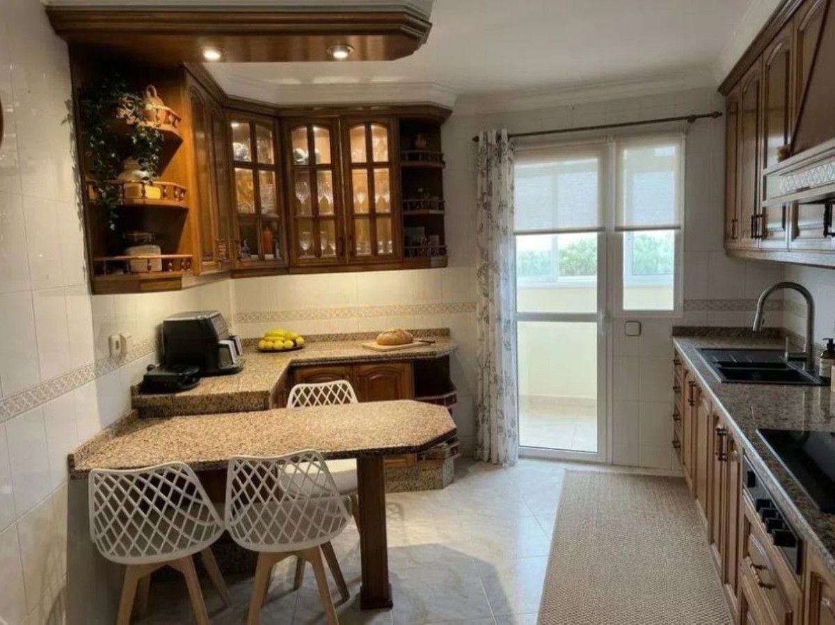 Apartament na środkowym piętrze w Estepona, Estepona, 4/12