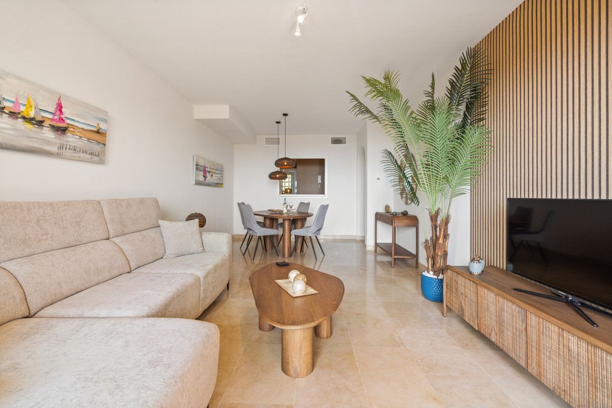 Appartement à l'étage intermédiaire à La Duquesa, La Duquesa, 6/12