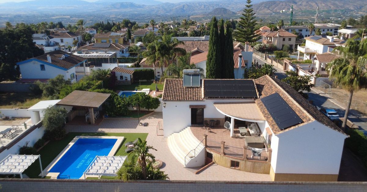 Detached Villa in Alhaurín el Grande, Alhaurín el Grande, 1/12
