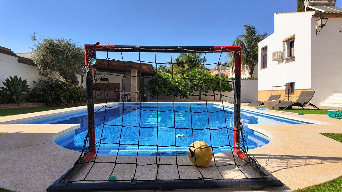 Detached Villa in Alhaurín el Grande, Alhaurín el Grande, 9/12