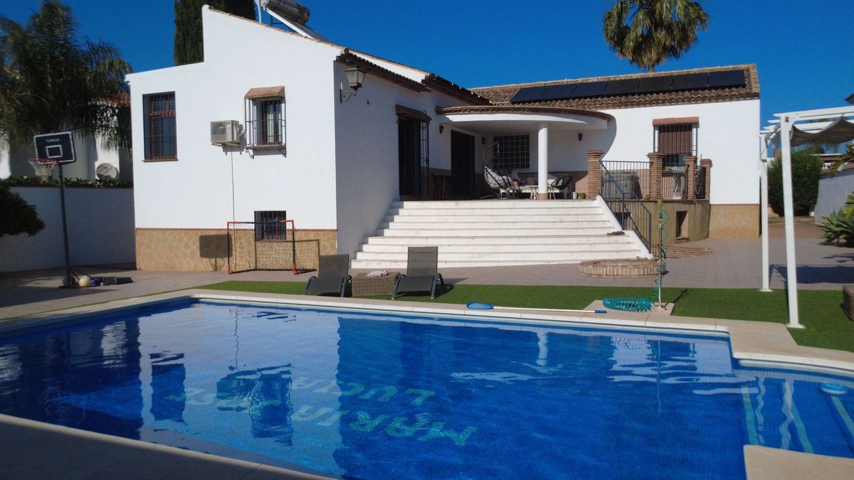 Detached Villa in Alhaurín el Grande, Alhaurín el Grande, 10/12