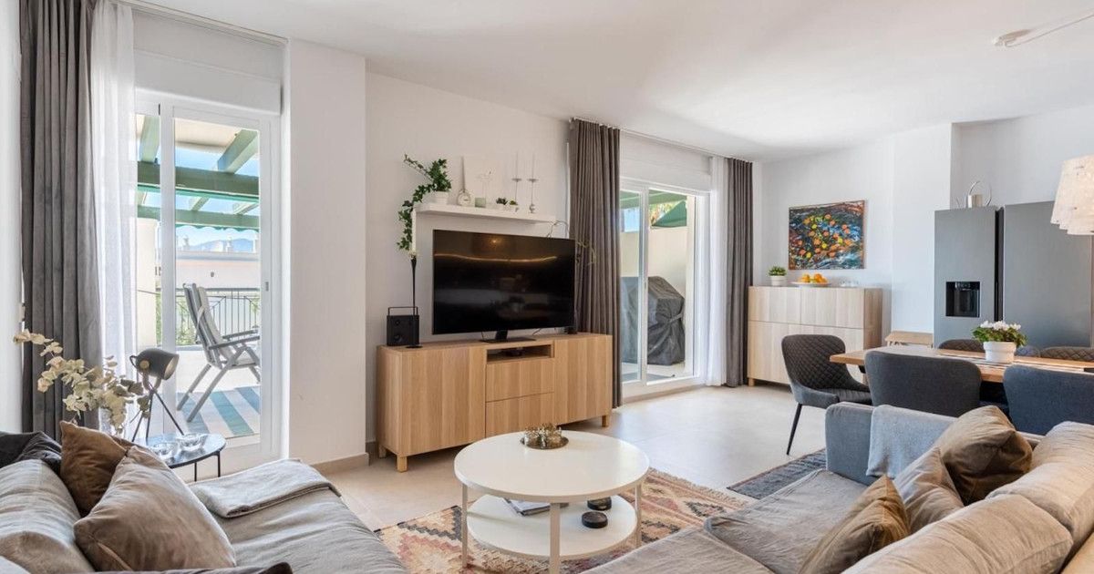 Middle Floor Apartment in Nueva Andalucía, Nueva Andalucía, 2/12