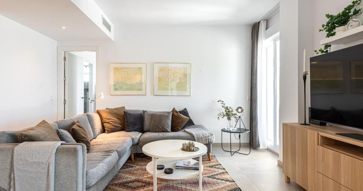 Middle Floor Apartment in Nueva Andalucía, Nueva Andalucía, 3/12