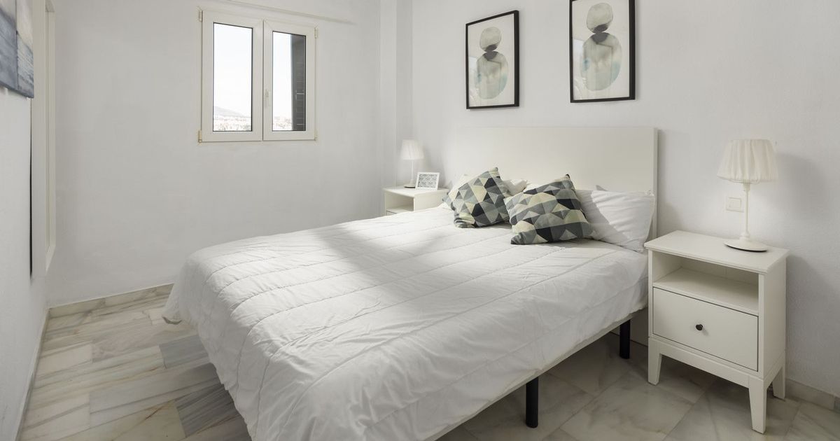 Middle Floor Apartment in Benalmadena, Benalmadena, 4/12