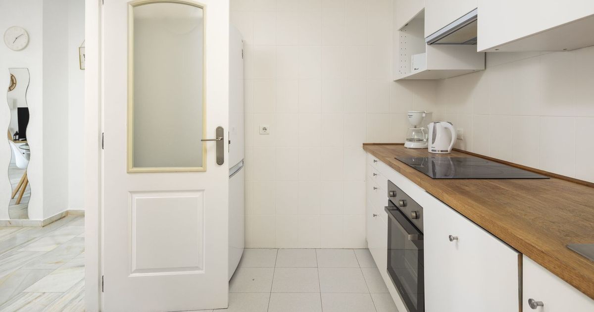 Middle Floor Apartment in Benalmadena, Benalmadena, 7/12