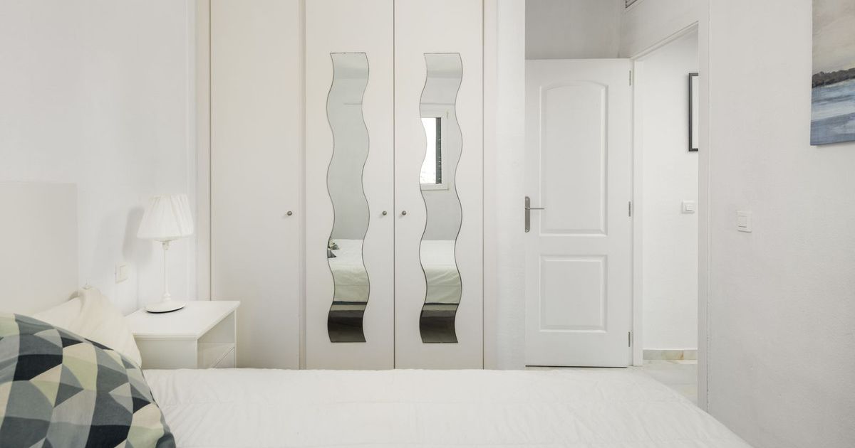 Middle Floor Apartment in Benalmadena, Benalmadena, 8/12