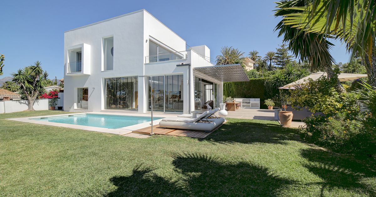 Villa in Marbella East, El Rosario, Marbella East, 2/12