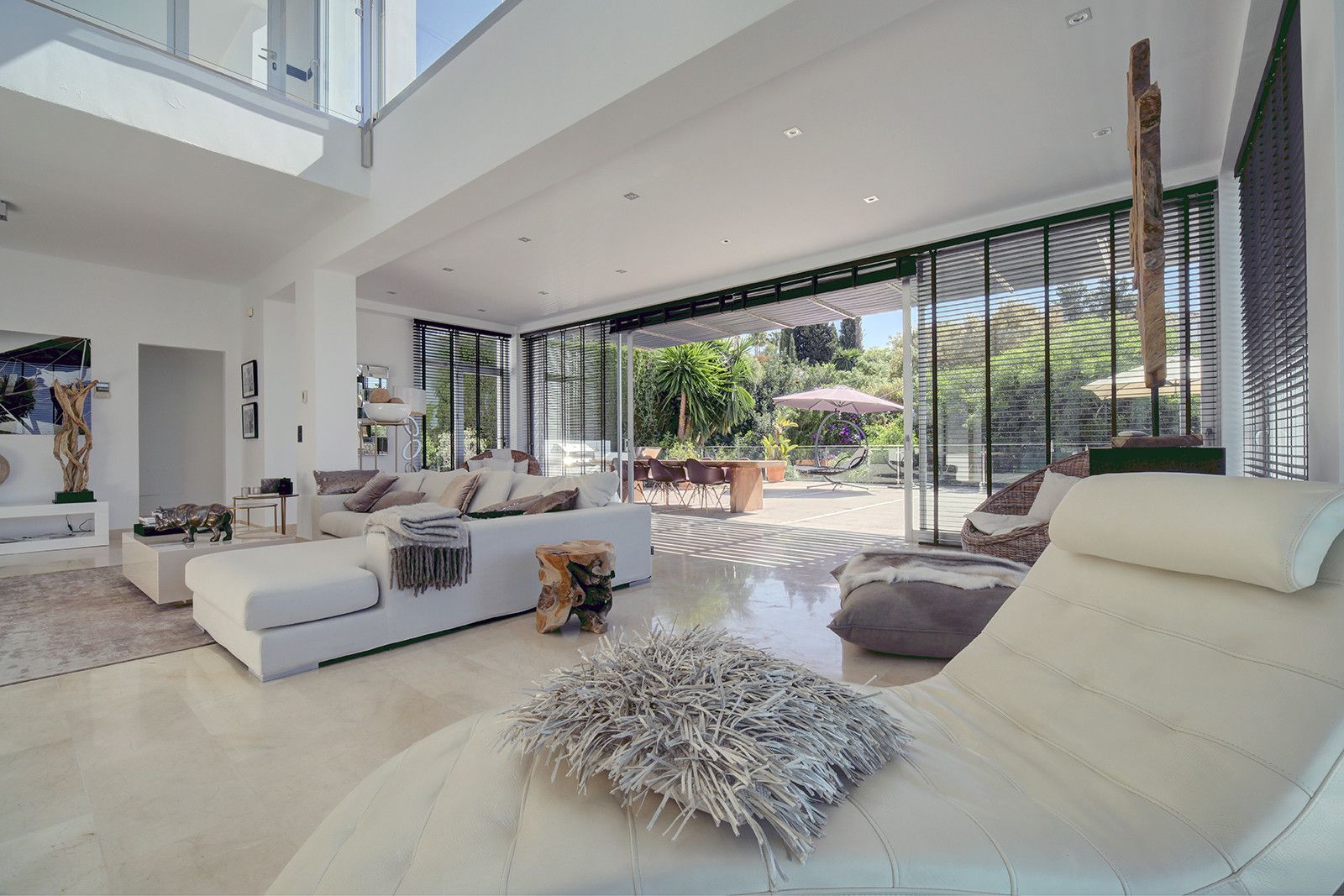 Villa in Marbella East, El Rosario, Marbella East, 3/12