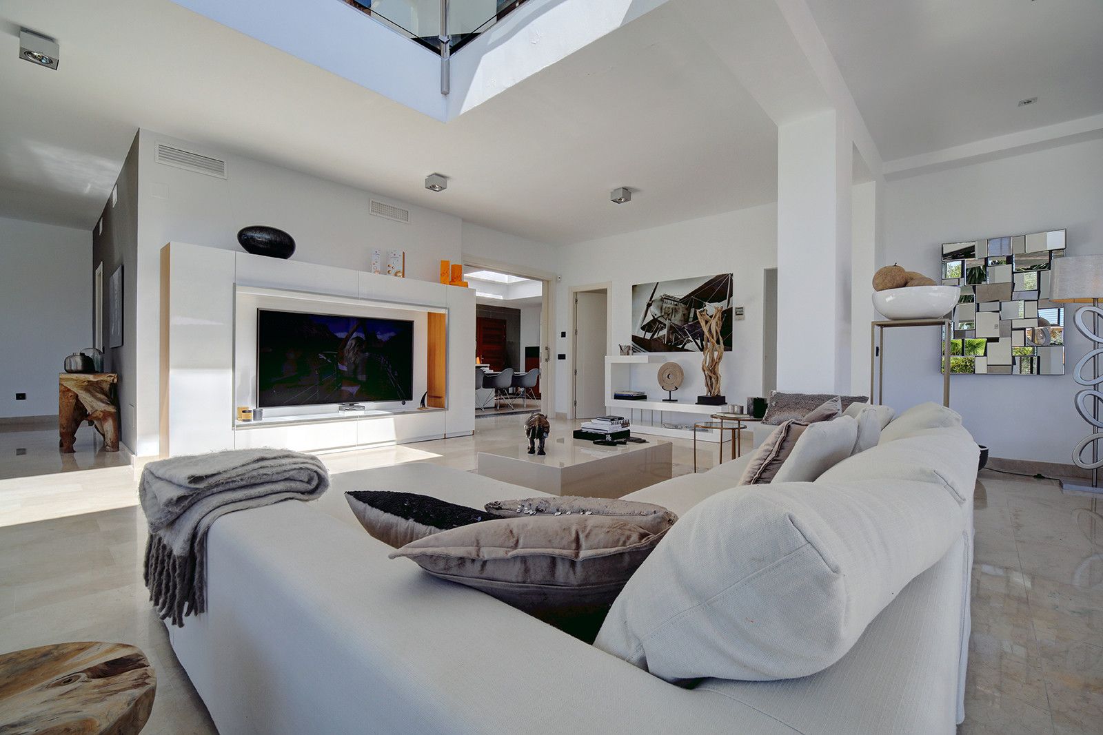 Villa in Marbella East, El Rosario, Marbella East, 7/12