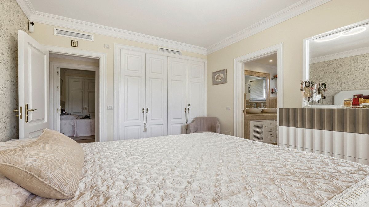 Appartement op de middelste verdieping in Casares, Casares, 11/12