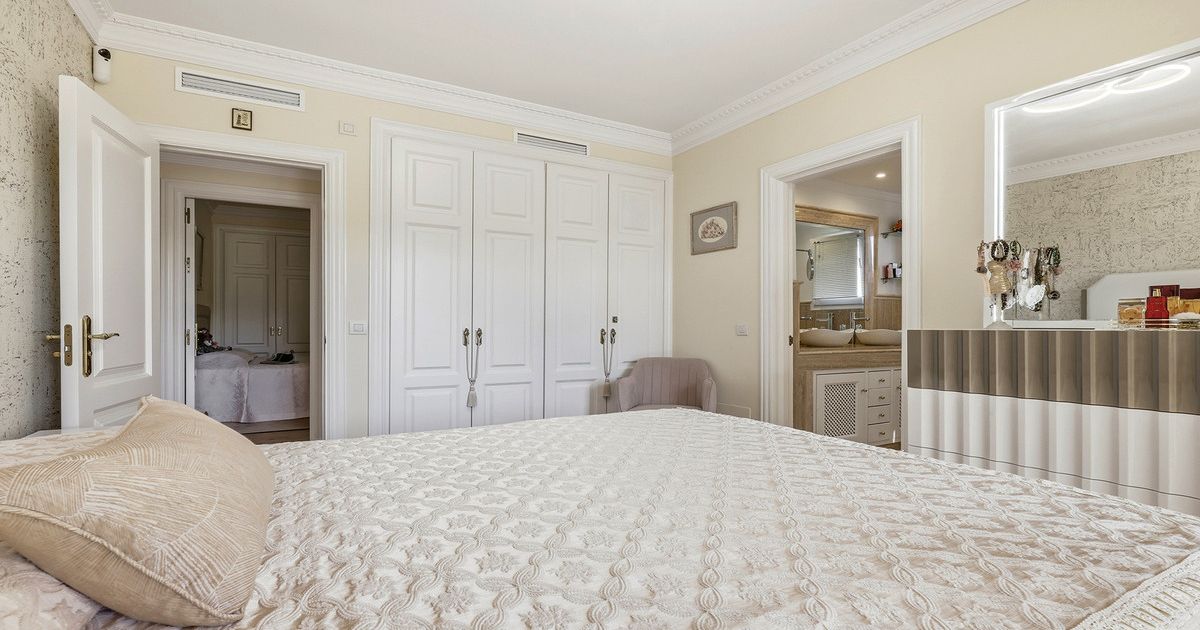 Appartement op de middelste verdieping in Casares, Casares, 11/12