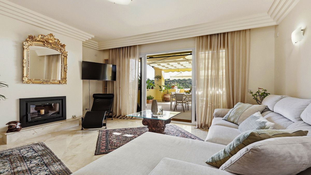 Appartement op de middelste verdieping in Casares, Casares, 4/12