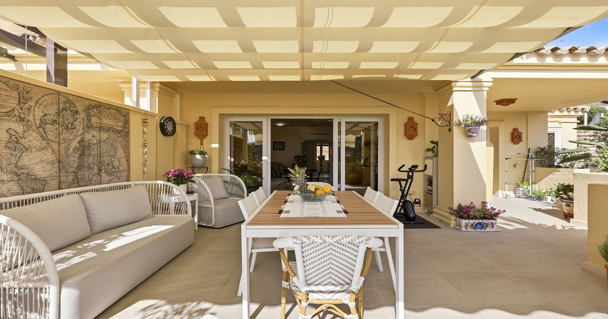 Appartement op de middelste verdieping in Casares, Casares, 7/12
