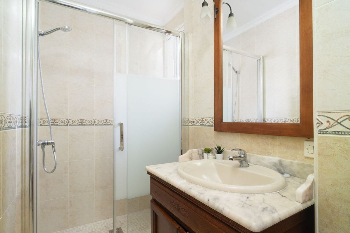 Apartament na ostatnim piętrze w Marbella, Marbella, 8/12