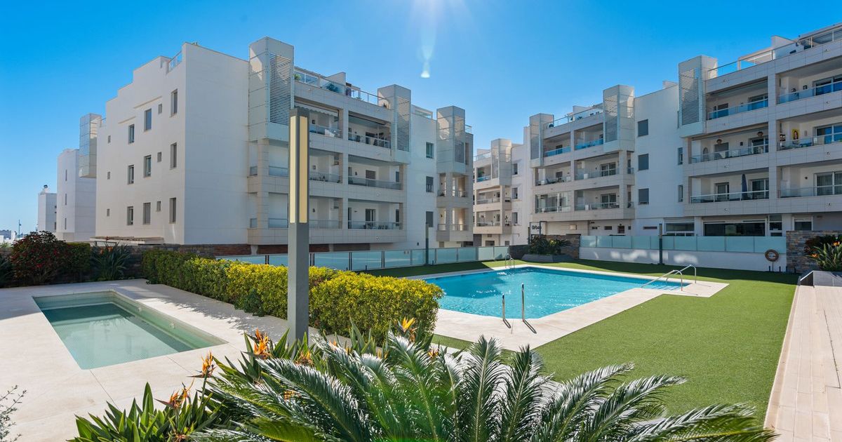 Middenverdieping Appartement in San Pedro de Alcántara, San Pedro de Alcántara, 1/12