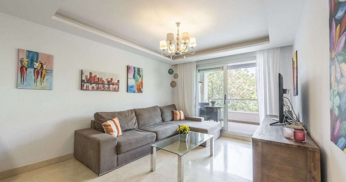 Middenverdieping Appartement in San Pedro de Alcántara, San Pedro de Alcántara, 5/12