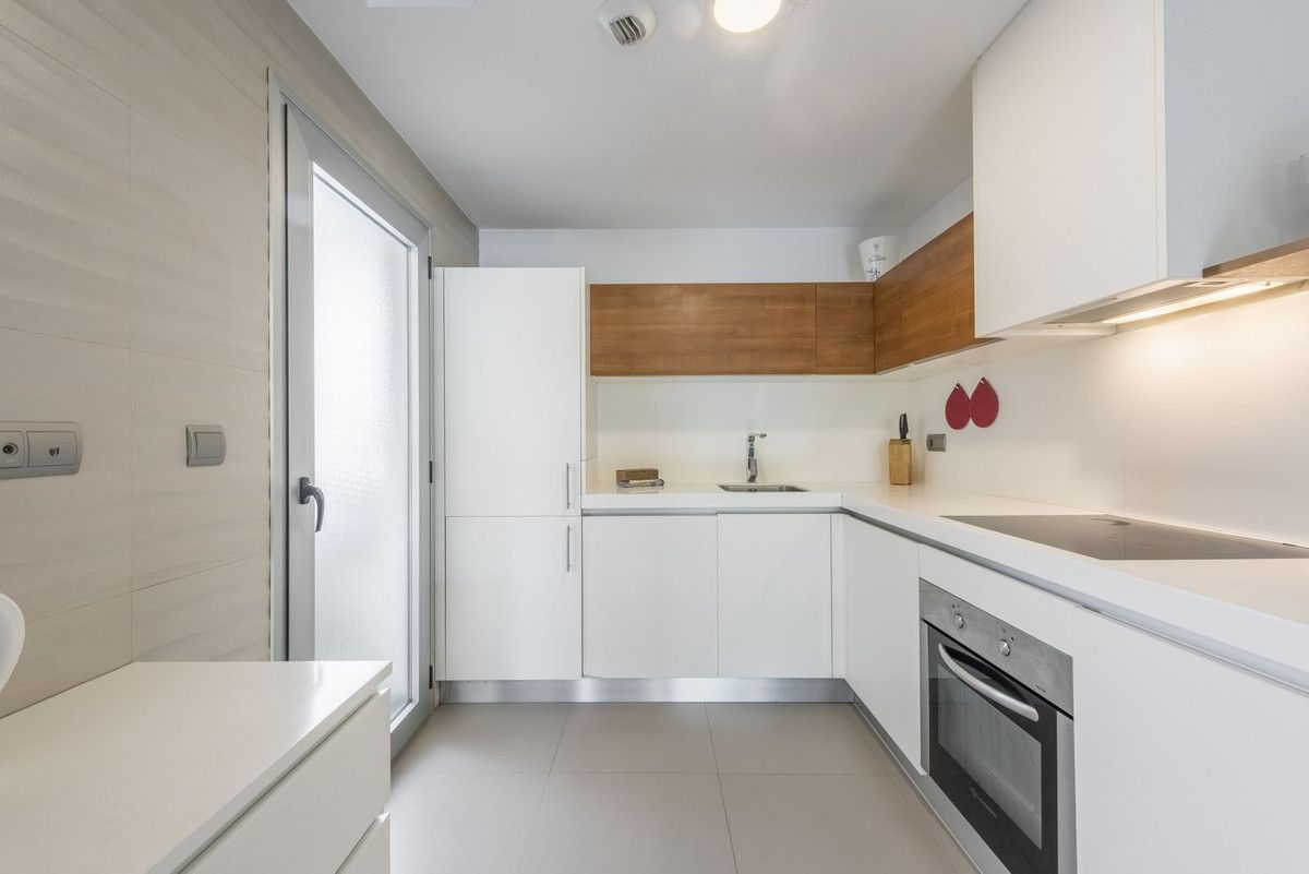 Middenverdieping Appartement in San Pedro de Alcántara, San Pedro de Alcántara, 8/12