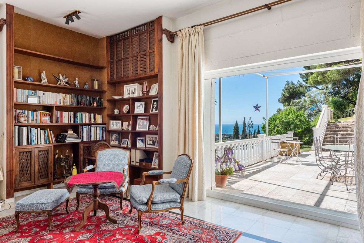 Detached Villa in Marbella, Marbella, 2/12