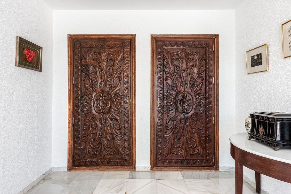 Detached Villa in Marbella, Marbella, 6/12