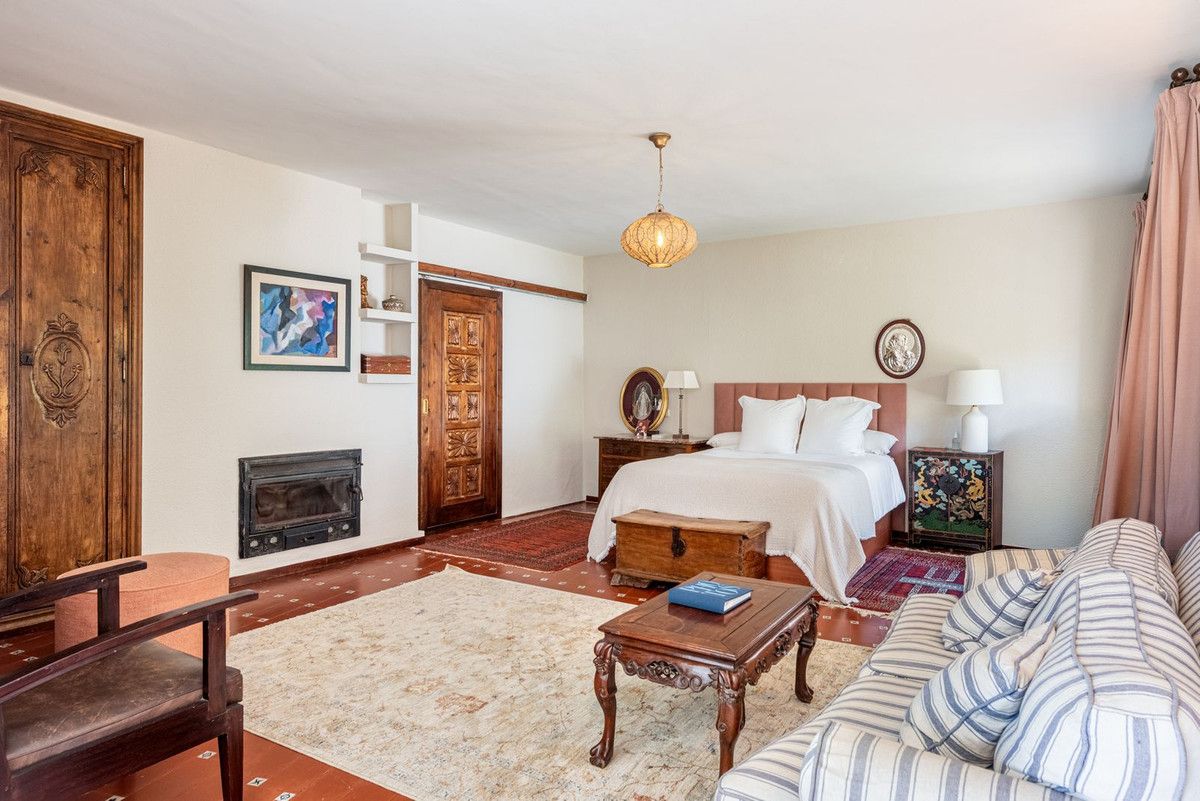Detached Villa in Marbella, Marbella, 7/12