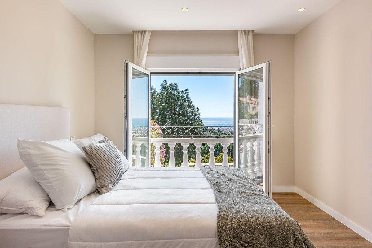 Detached Villa in Marbella, Marbella, 10/12