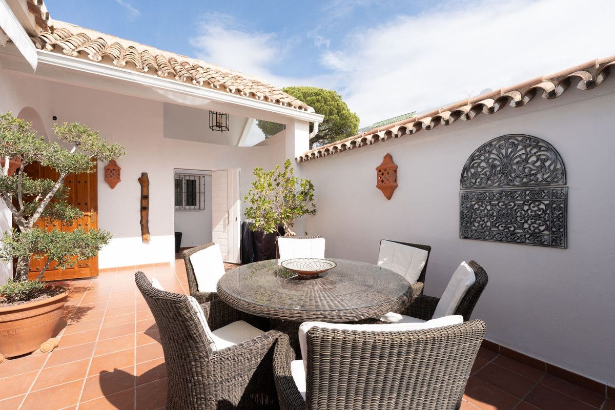 Townhouse in Nueva Andalucía, Nueva Andalucía, 11/12
