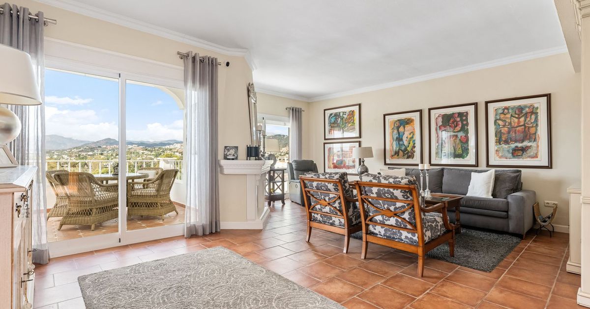 Townhouse in Nueva Andalucía, Nueva Andalucía, 7/12