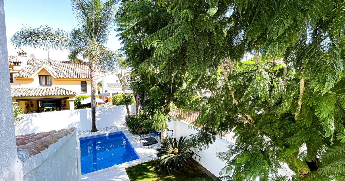 Villa in Nueva Andalucia, Rodeo Alto, Nueva Andalucia, 3/12
