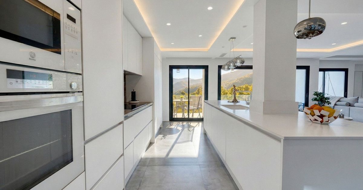Detached Villa in Istán, Istán, 12/12