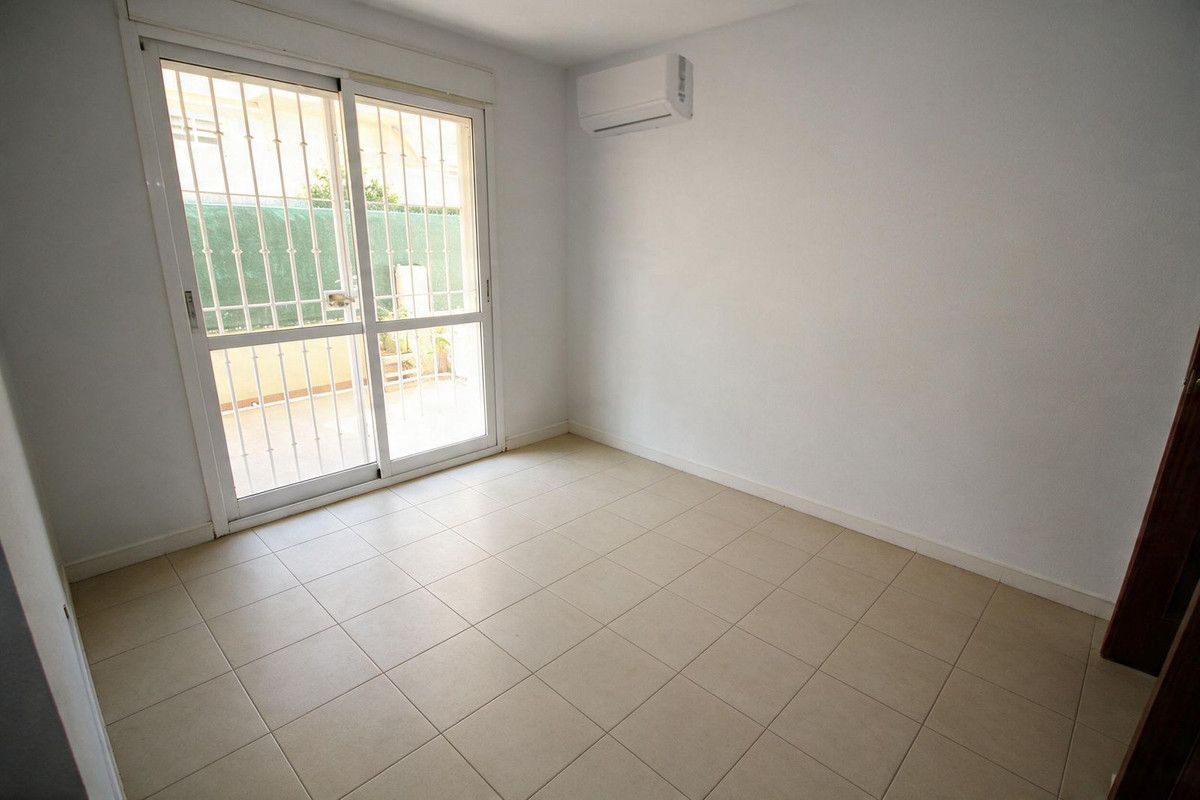 Ground Floor Apartment in Las Lagunas, Las Lagunas, 11/12