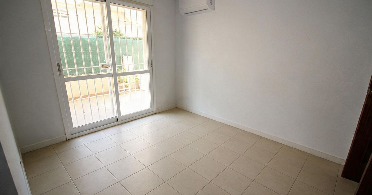 Ground Floor Apartment in Las Lagunas, Las Lagunas, 11/12