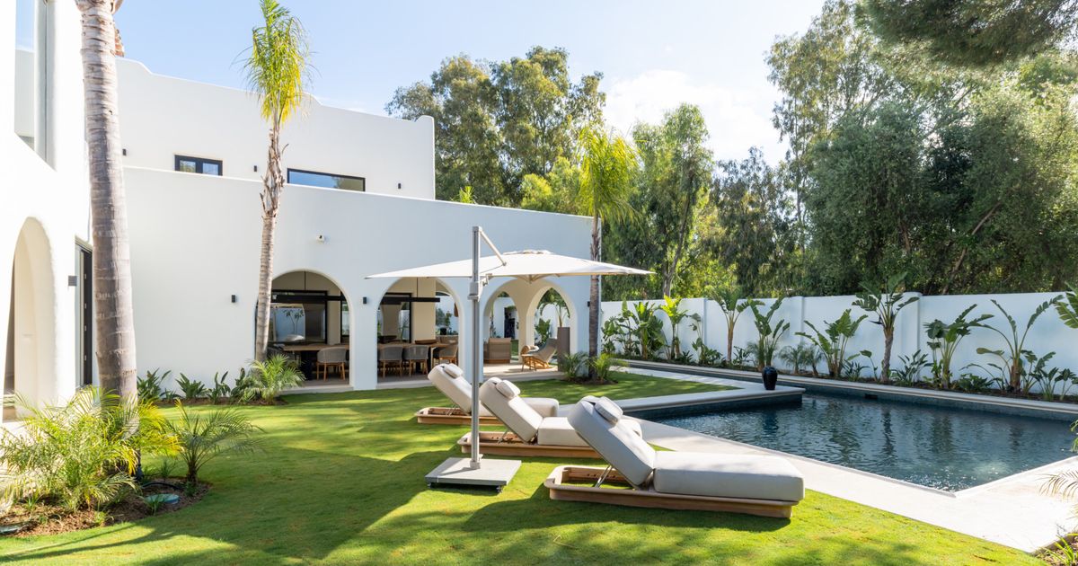 Villa in Estepona, Casasola, Estepona, 4/12