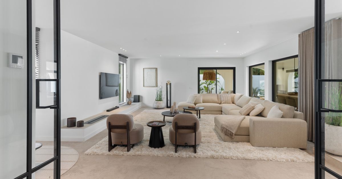 Villa in Estepona, Casasola, Estepona, 7/12
