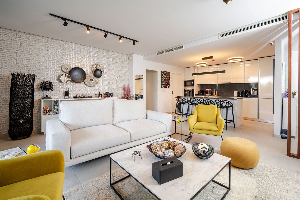 Ground Floor Apartment in Benahavís, Benahavís, 3/12