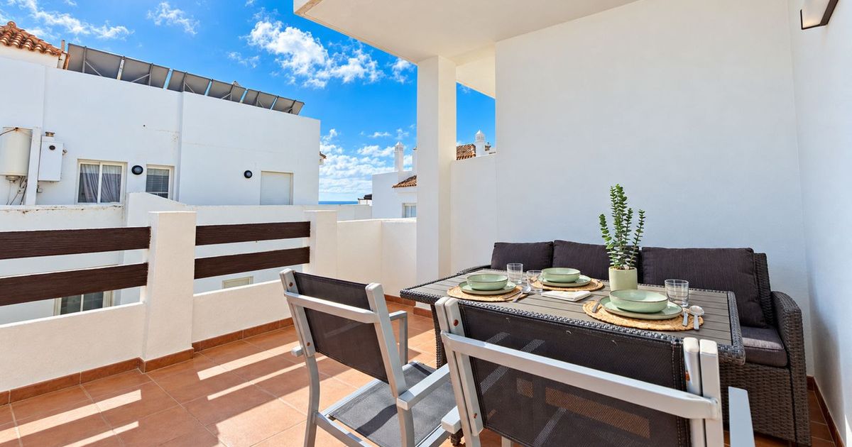 Lägenhet på mellanplan i Estepona, Estepona, 5/12
