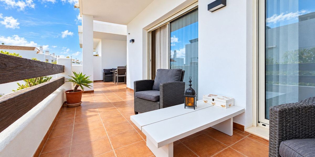 Lägenhet på mellanplan i Estepona, Estepona, 8/12