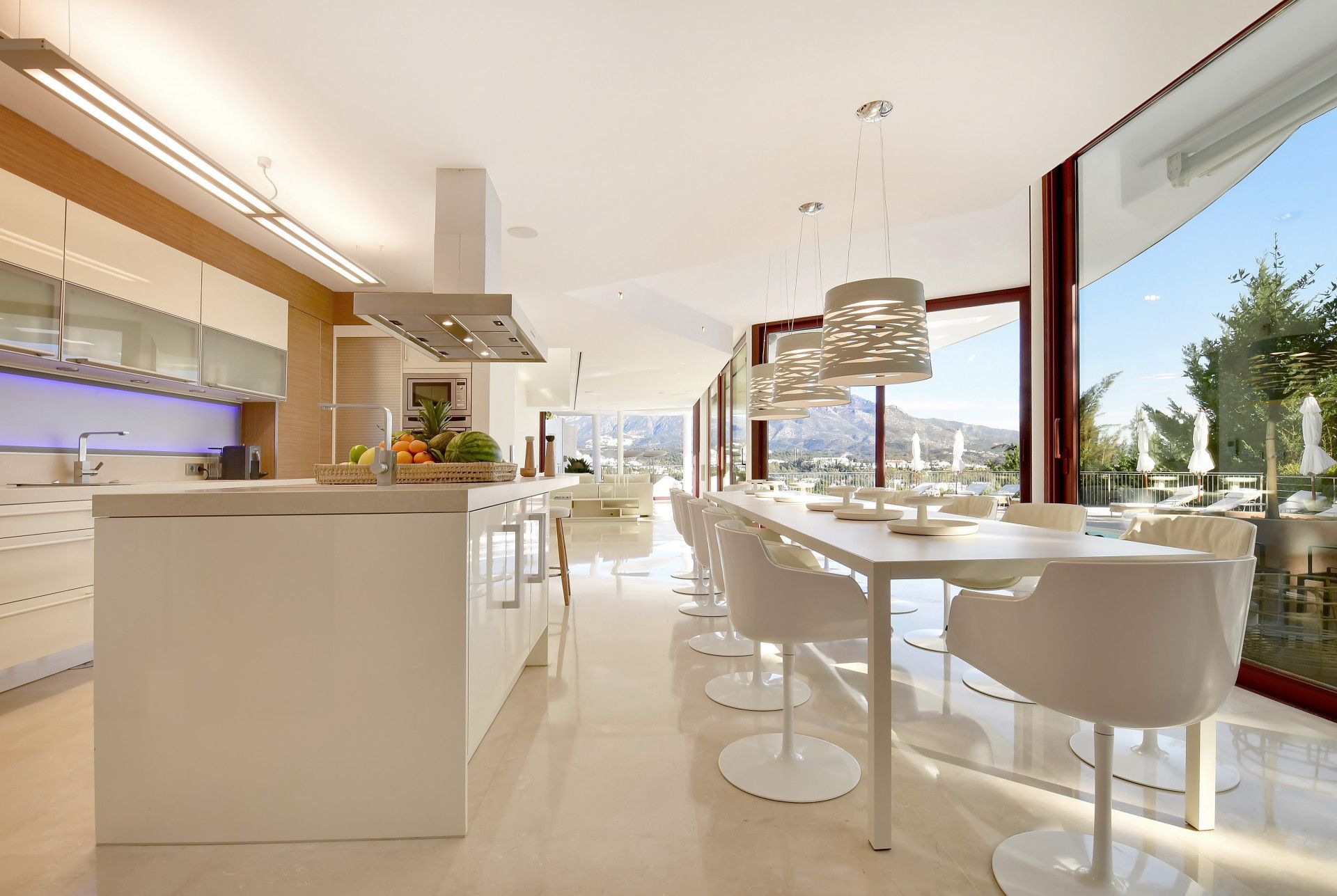 Villa à Nueva Andalucía, Nueva Andalucia, 3/12