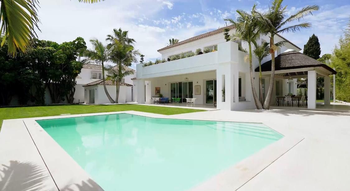 Villa in Estepona, Estepona, 1/12