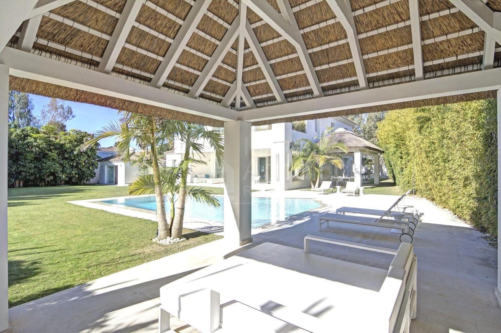 Villa in Estepona, Estepona, 11/12