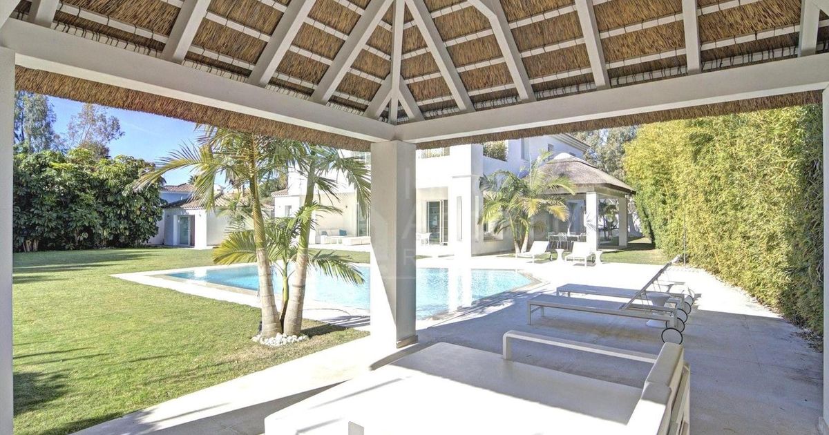 Villa in Estepona, Estepona, 11/12