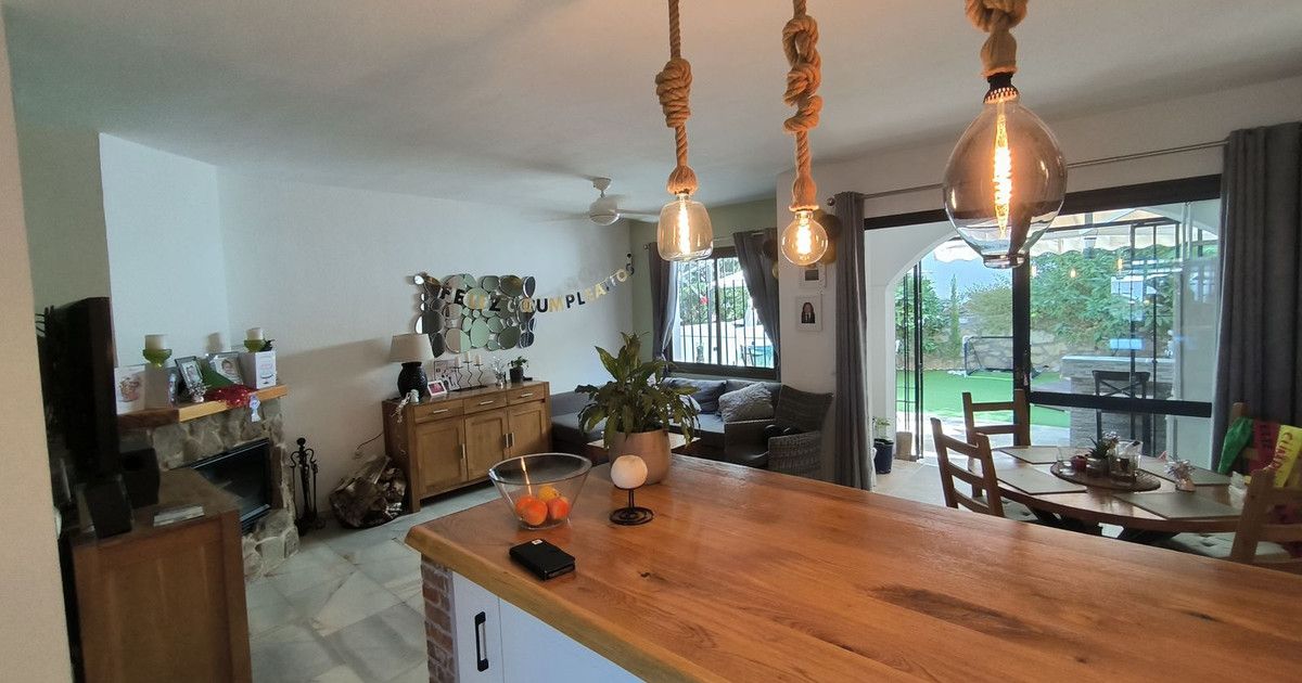 Semi-Detached House in Cerros del Aguila, Cerros del Aguila, 5/12