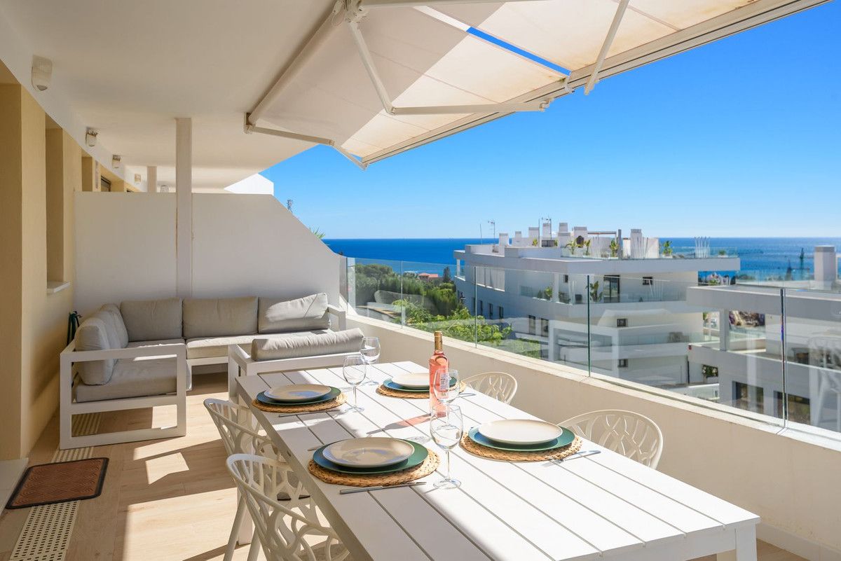 Middle Floor Apartment in Estepona, Estepona, 4/12