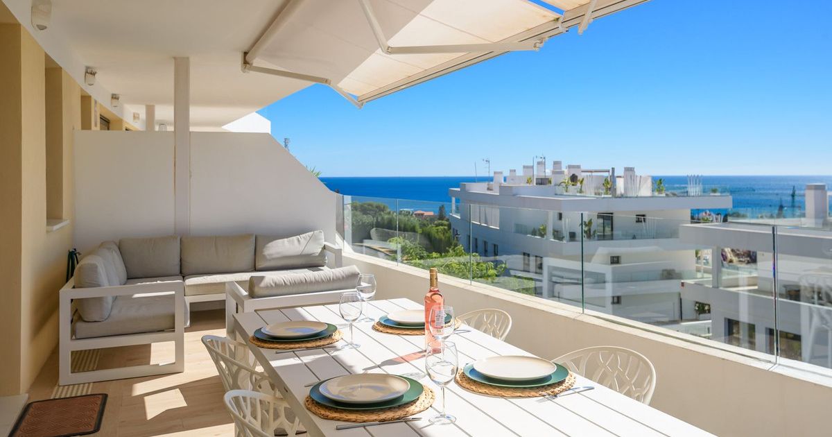 Middle Floor Apartment in Estepona, Estepona, 4/12