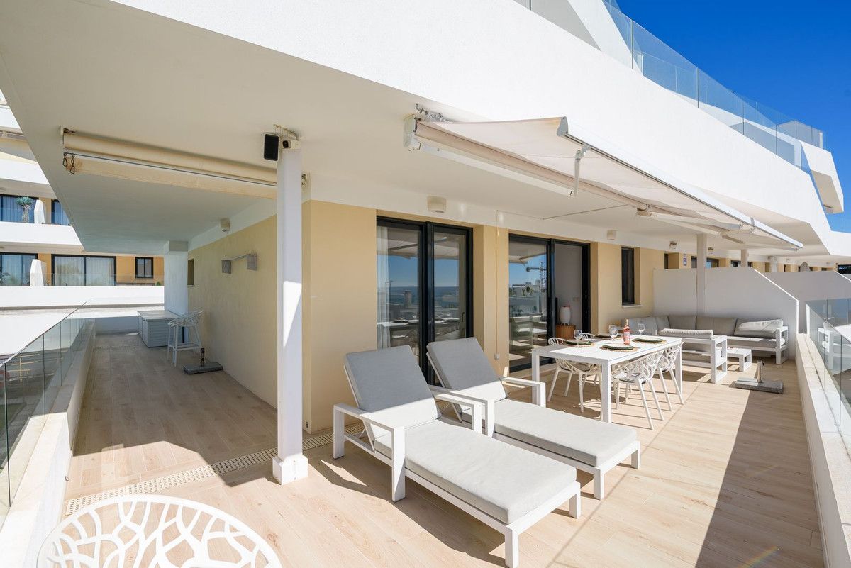 Middle Floor Apartment in Estepona, Estepona, 6/12