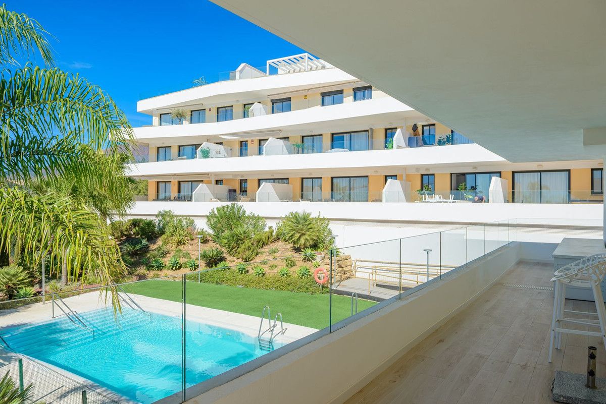 Middle Floor Apartment in Estepona, Estepona, 9/12