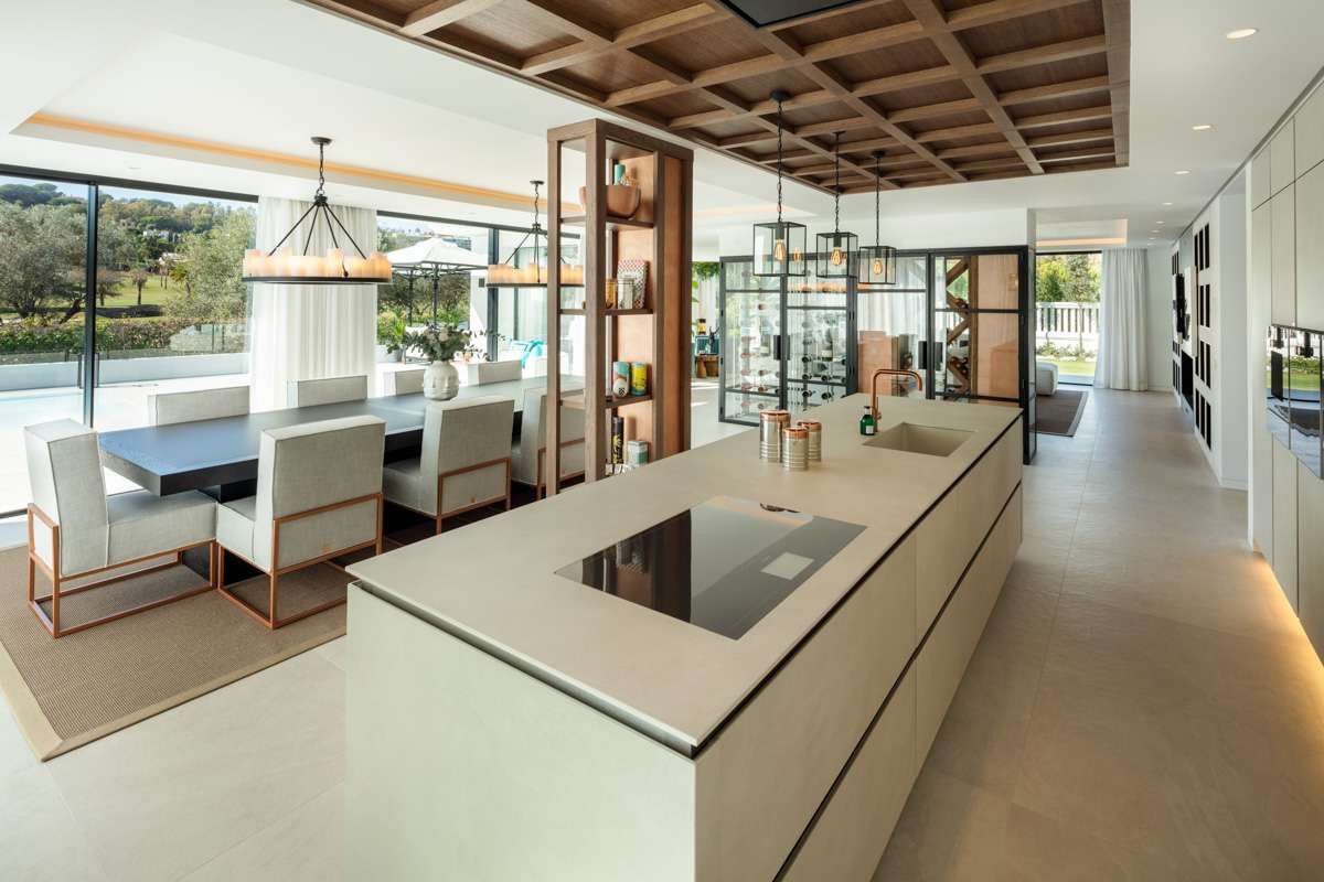 Villa in Marbella, Marbella, 2/12