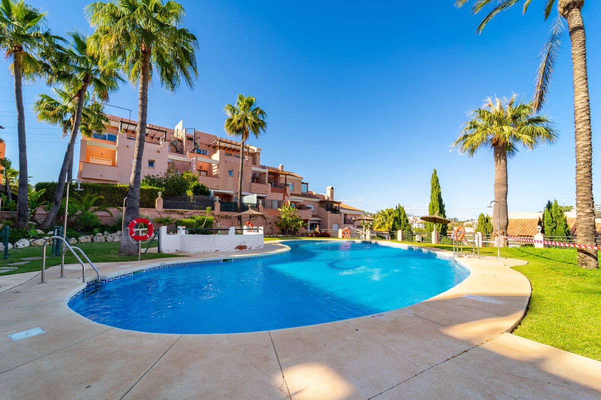 Middle Floor Apartment in Riviera del Sol, Riviera del Sol, 3/12