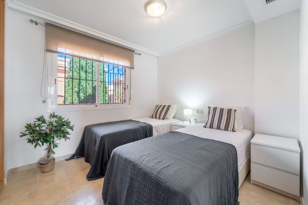 Middle Floor Apartment in Riviera del Sol, Riviera del Sol, 10/12