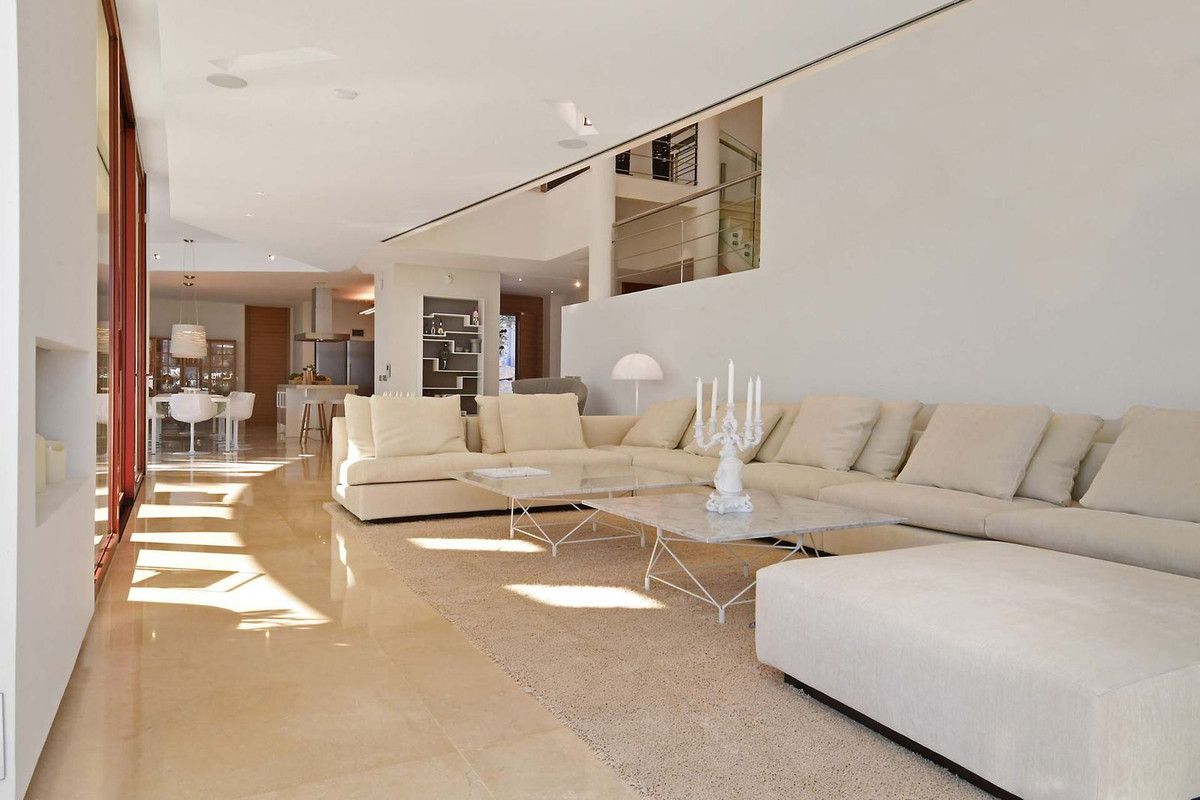 Detached Villa in Nueva Andalucía, Nueva Andalucía, 8/12